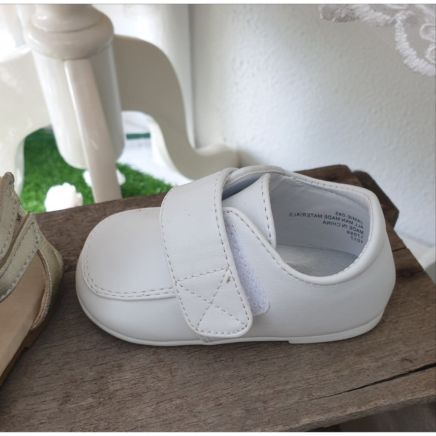 Boys velco baby shoes