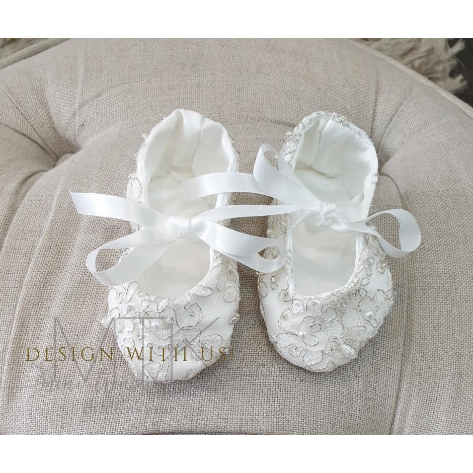 Handmade lace Satin shoes-Ivory