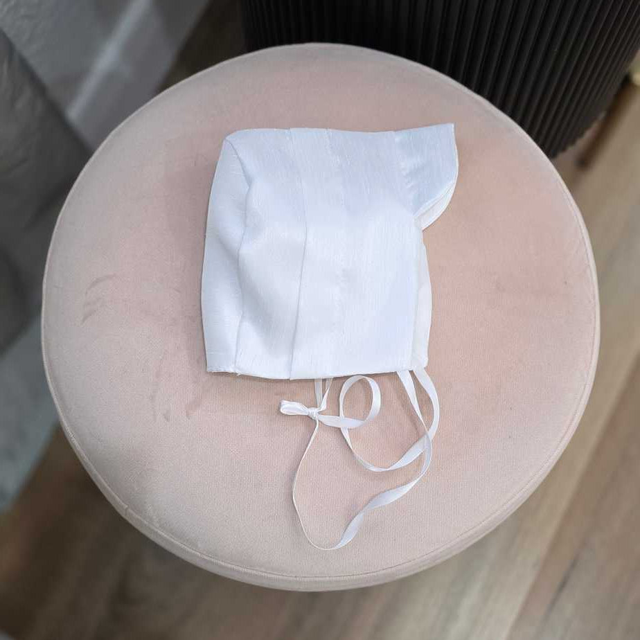White silk boys christening hat with adjustable silk ties for baptism for boys