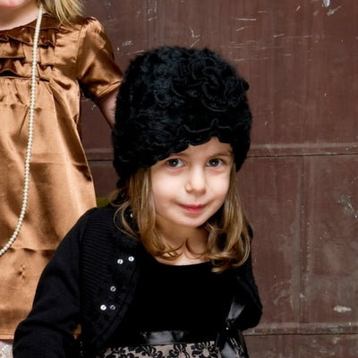 Girls  black angora hat