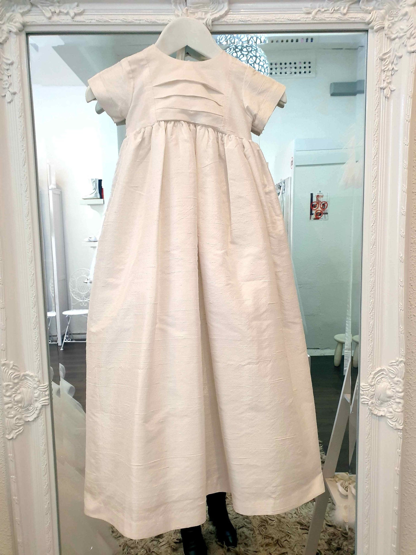 Load image into Gallery viewer, Raw Silk Unisex Christening Dress
