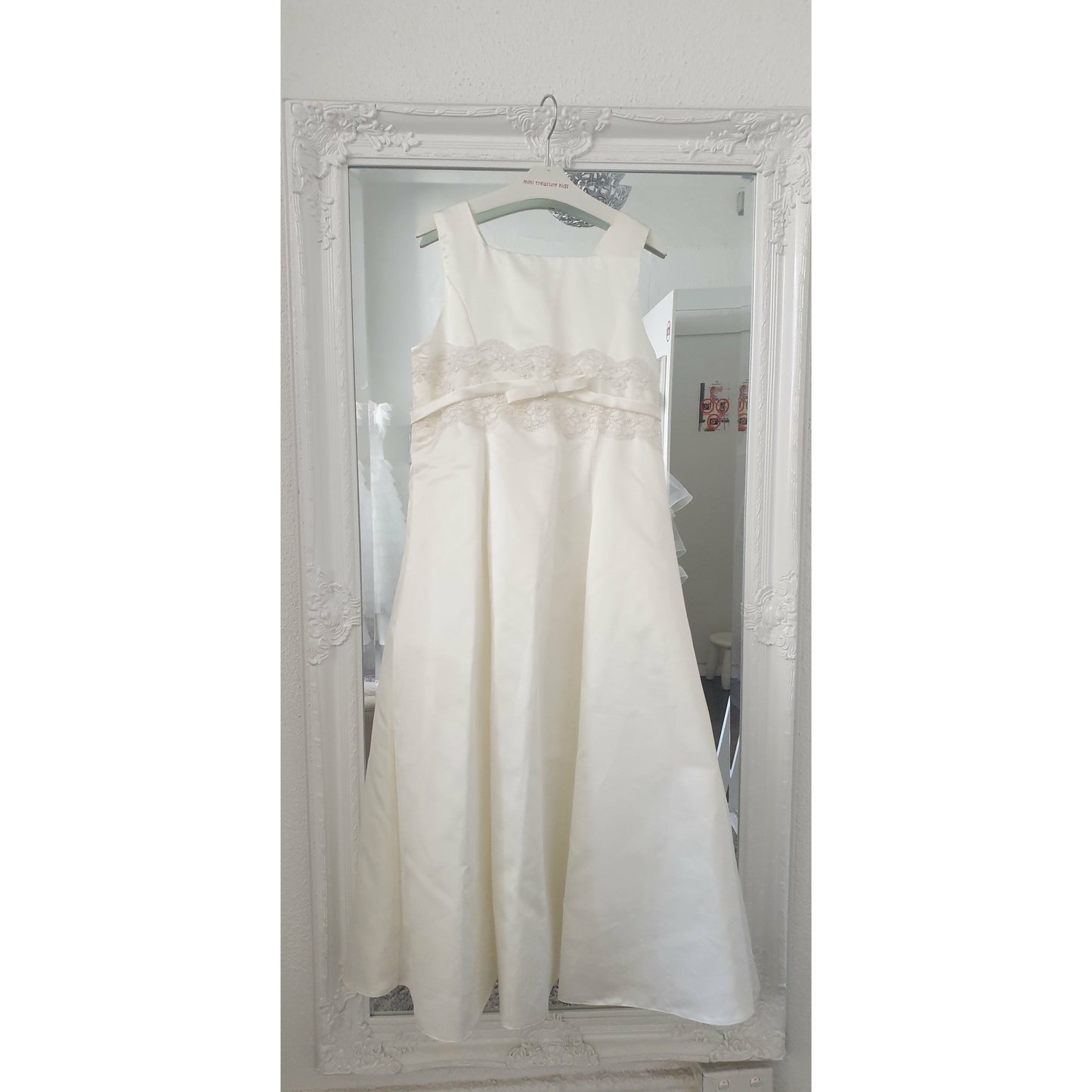 Delilah Girls Gown